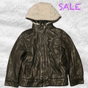Boys LOSAN Kids like-leather jacket, size 6, black and gray, mint condition